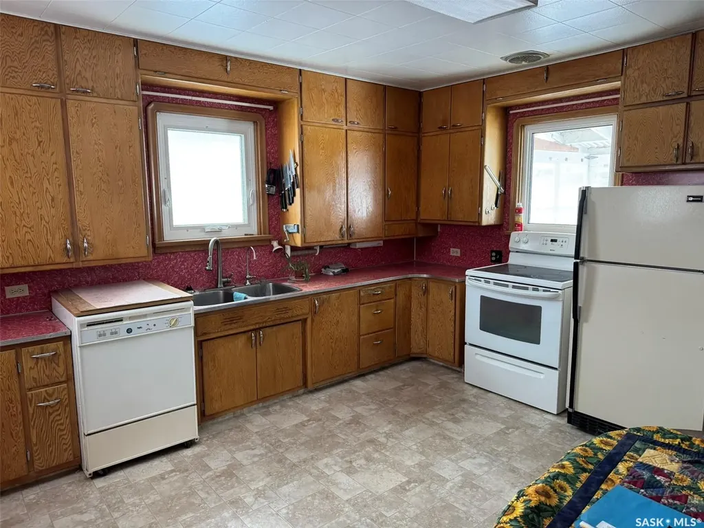 112 2nd Avenue W Kelvington SK S0A 1W0