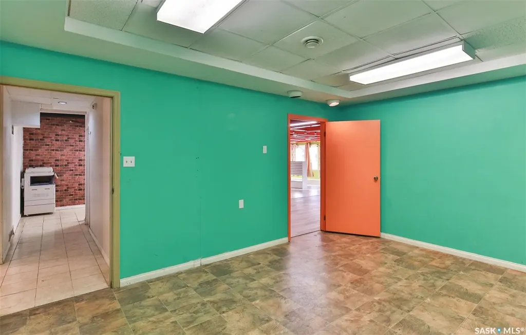 434 Athabasca Street E Moose Jaw SK S6H 0L8