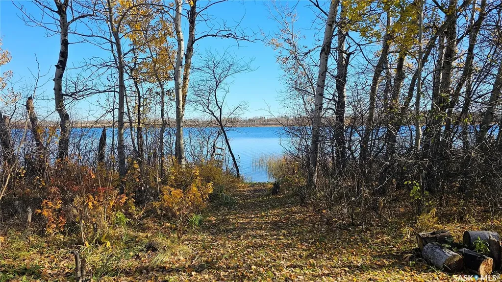 38 Lucien Lakeshore Drive Three Lakes Rm No. 400 SK S0K 2X0