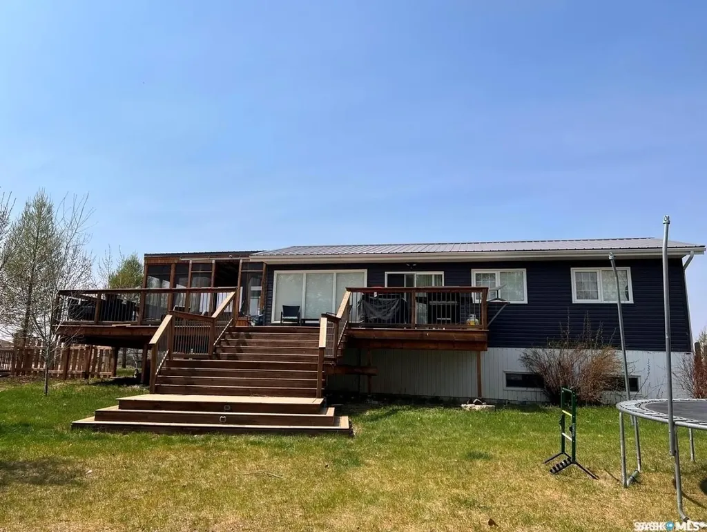 38 Lucien Lakeshore Drive Three Lakes Rm No. 400 SK S0K 2X0