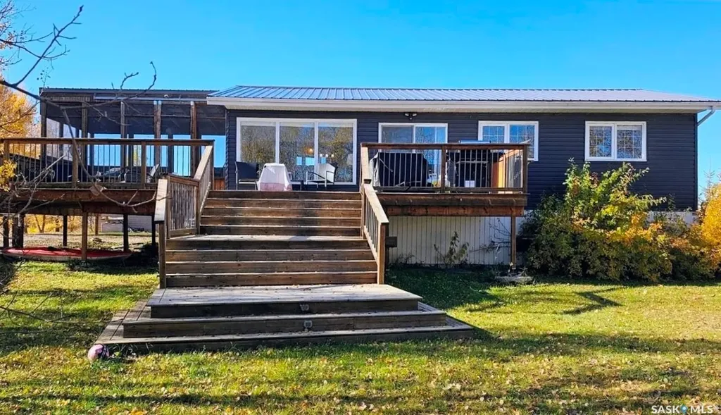 38 Lucien Lakeshore Drive Three Lakes Rm No. 400 SK S0K 2X0