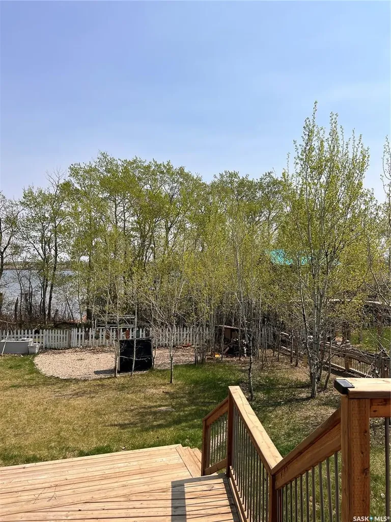 38 Lucien Lakeshore Drive Three Lakes Rm No. 400 SK S0K 2X0