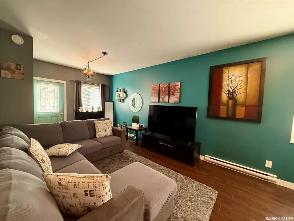 106 7th Street W Kindersley SK S0L 1S0