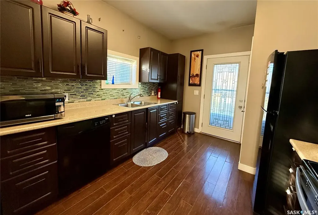 106 7th Street W Kindersley SK S0L 1S0