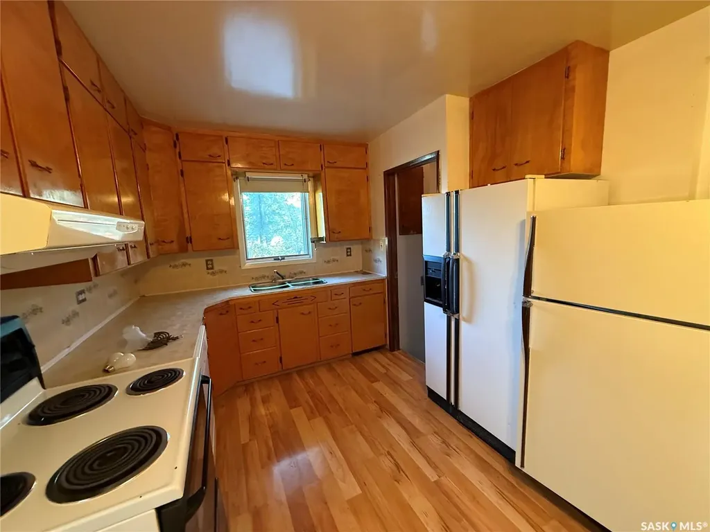 211 Little Flower Avenue Rosetown SK S0L 2V0