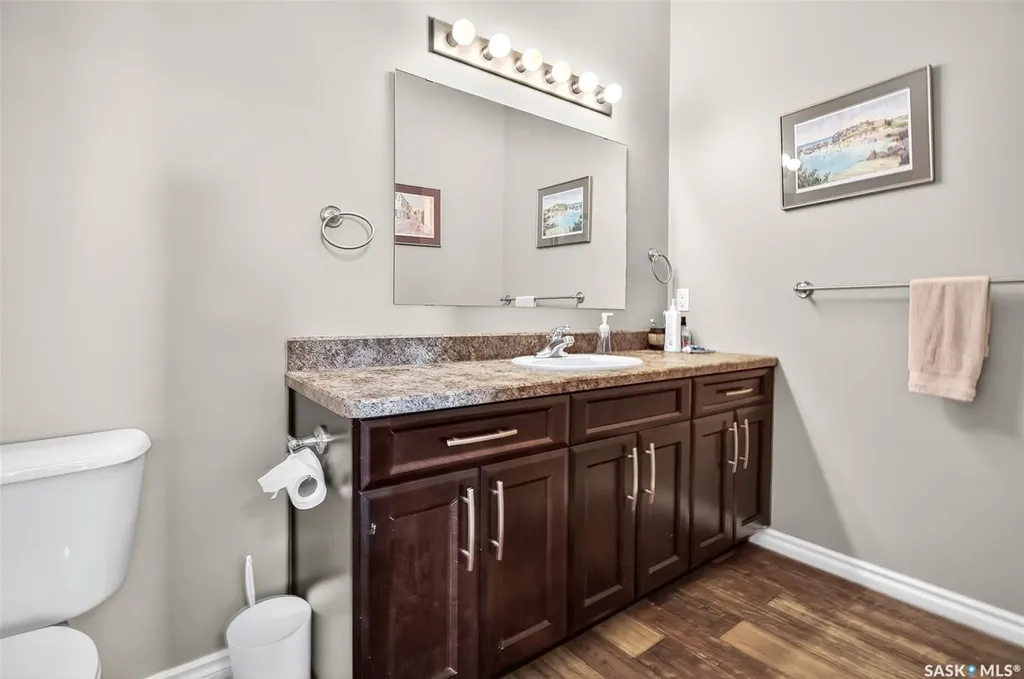 8 Sunrise Boulevard Craik Rm No. 222 SK S0G 0V0