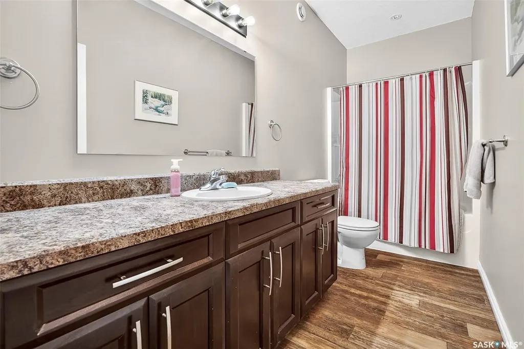 8 Sunrise Boulevard Craik Rm No. 222 SK S0G 0V0