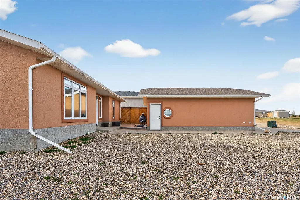 8 Sunrise Boulevard Craik Rm No. 222 SK S0G 0V0