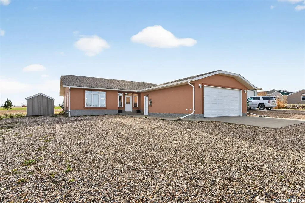 8 Sunrise Boulevard Craik Rm No. 222 SK S0G 0V0