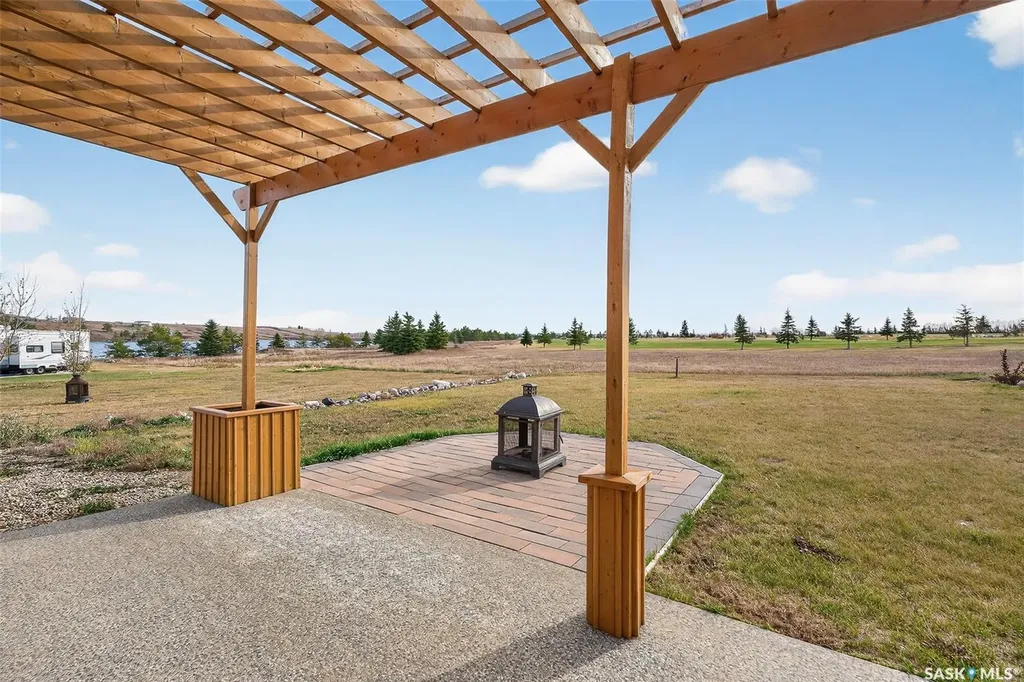 8 Sunrise Boulevard Craik Rm No. 222 SK S0G 0V0