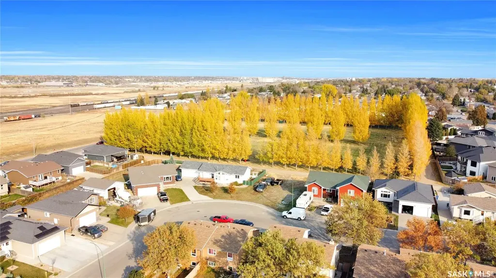 119 Wellington Drive Moose Jaw SK S6K 1C5