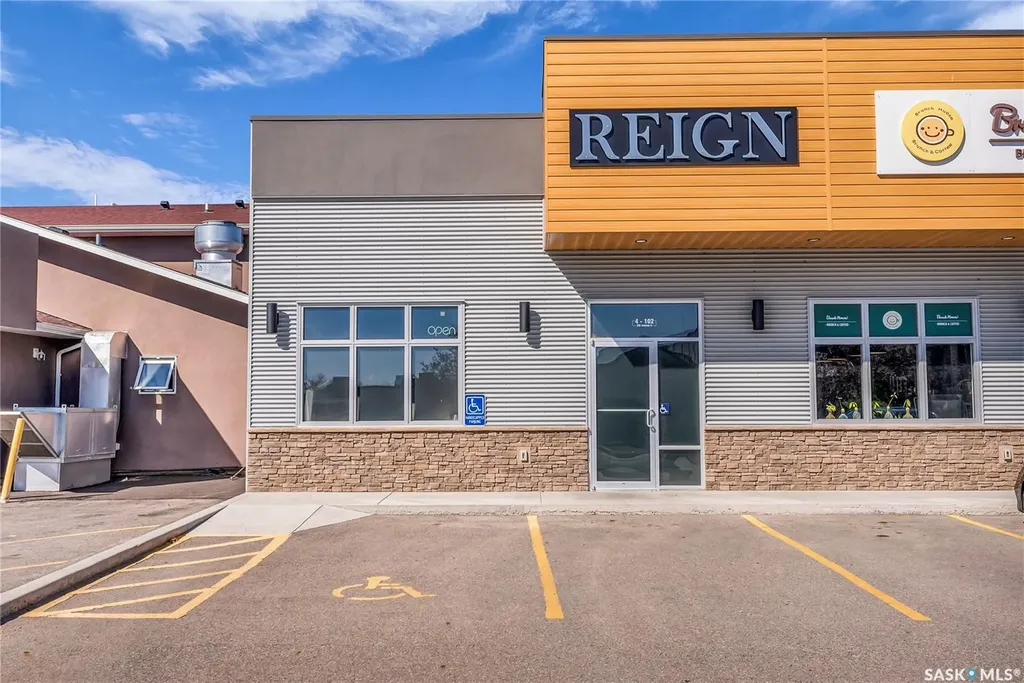 102 5th Avenue S Warman SK S0K 4S2