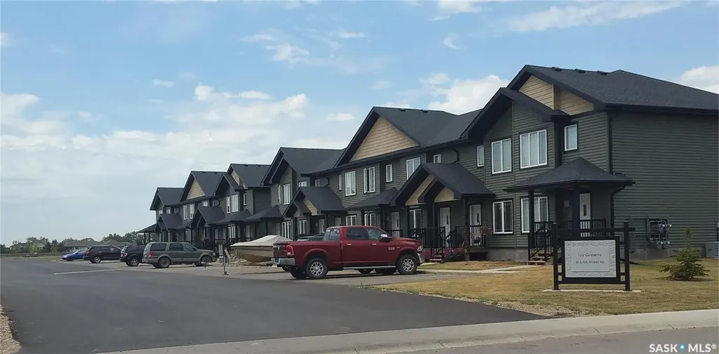 815 5th Street NE Weyburn SK S4H 2K9