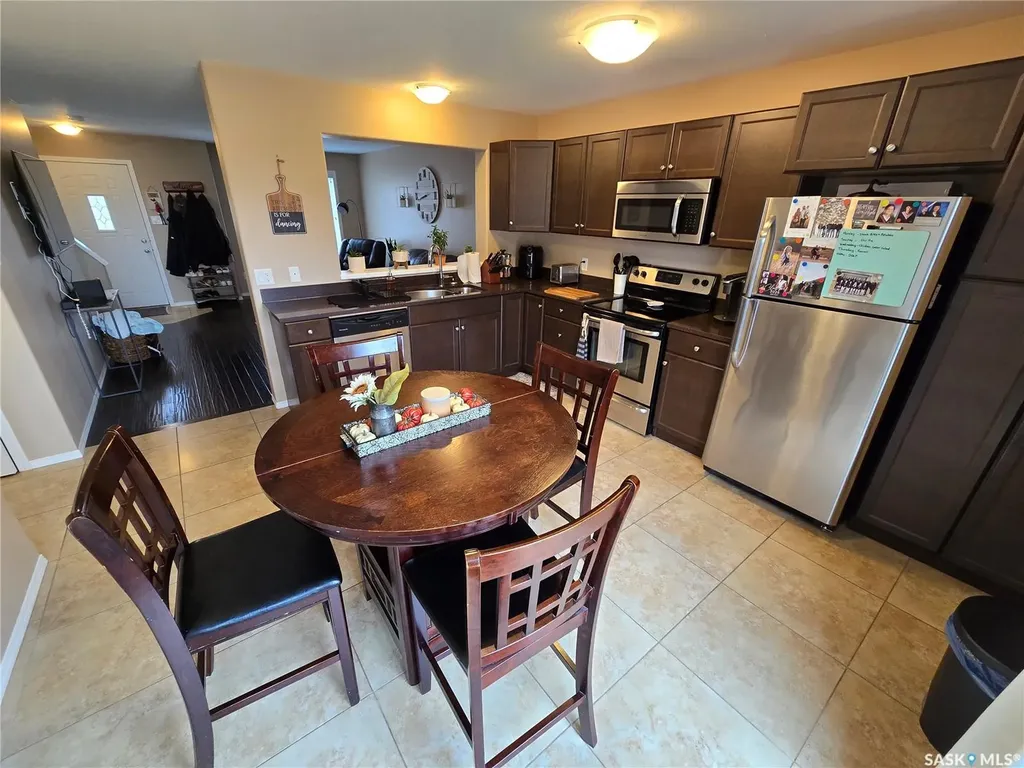 815 5th Street NE Weyburn SK S4H 2K9