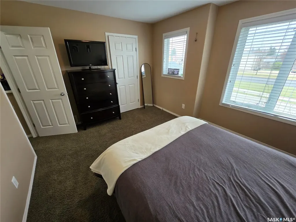 815 5th Street NE Weyburn SK S4H 2K9
