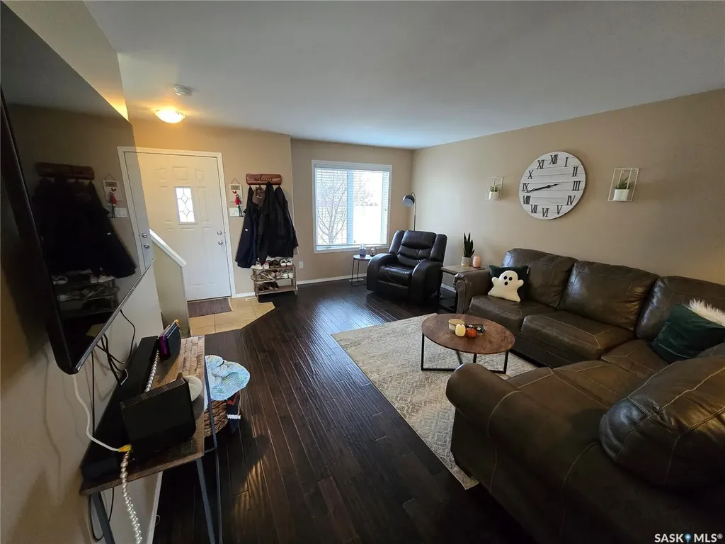 815 5th Street NE Weyburn SK S4H 2K9