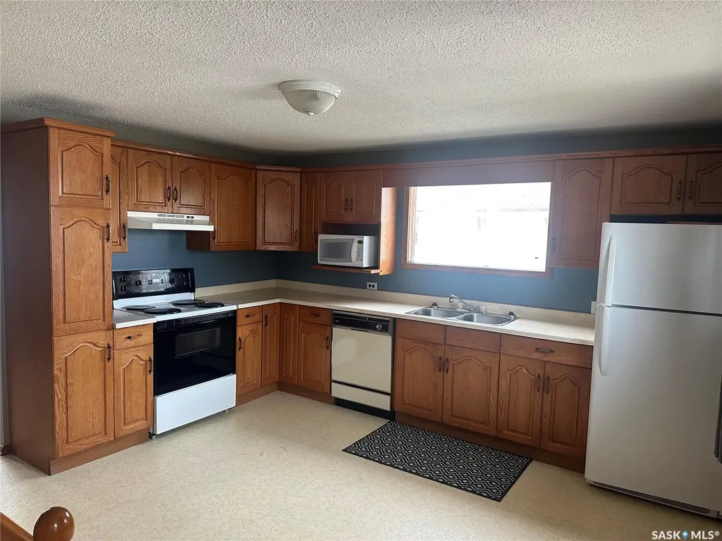 220 Avenue Road Kamsack SK S0A 1S0