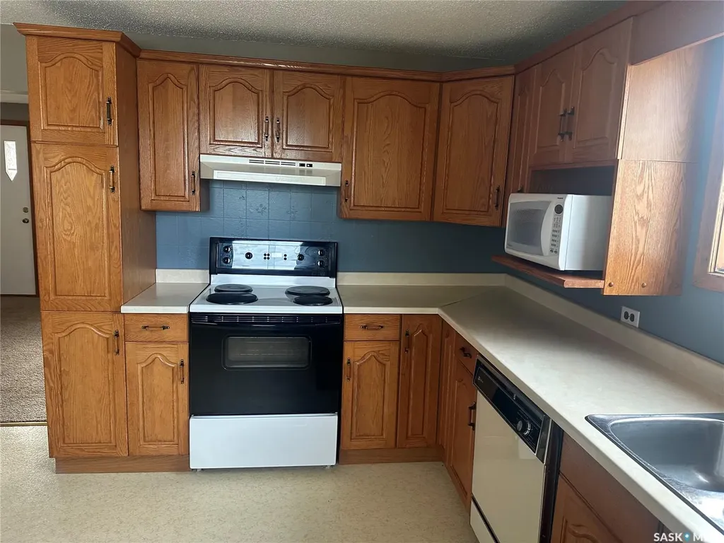 220 Avenue Road Kamsack SK S0A 1S0