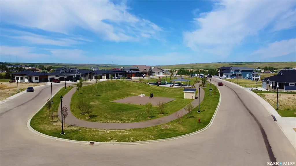 172 & 176 Cypress Point Swift Current SK S9H 5S8