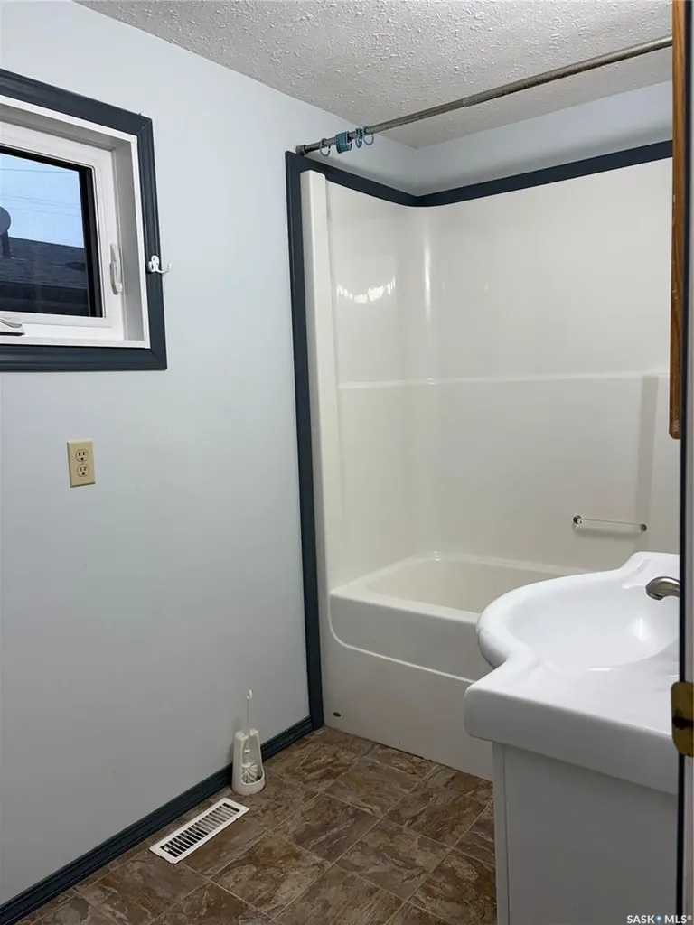 114 2nd Avenue Big River SK S0J 0E0