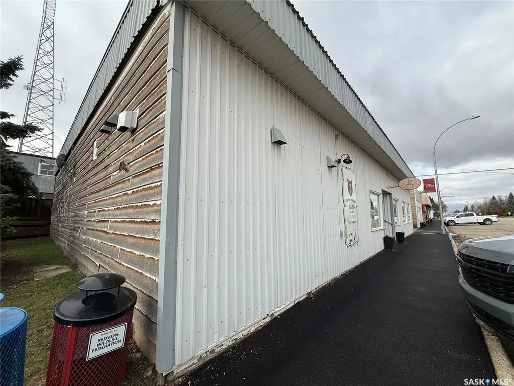 3 Broadway Street Redvers SK S0C 2H0