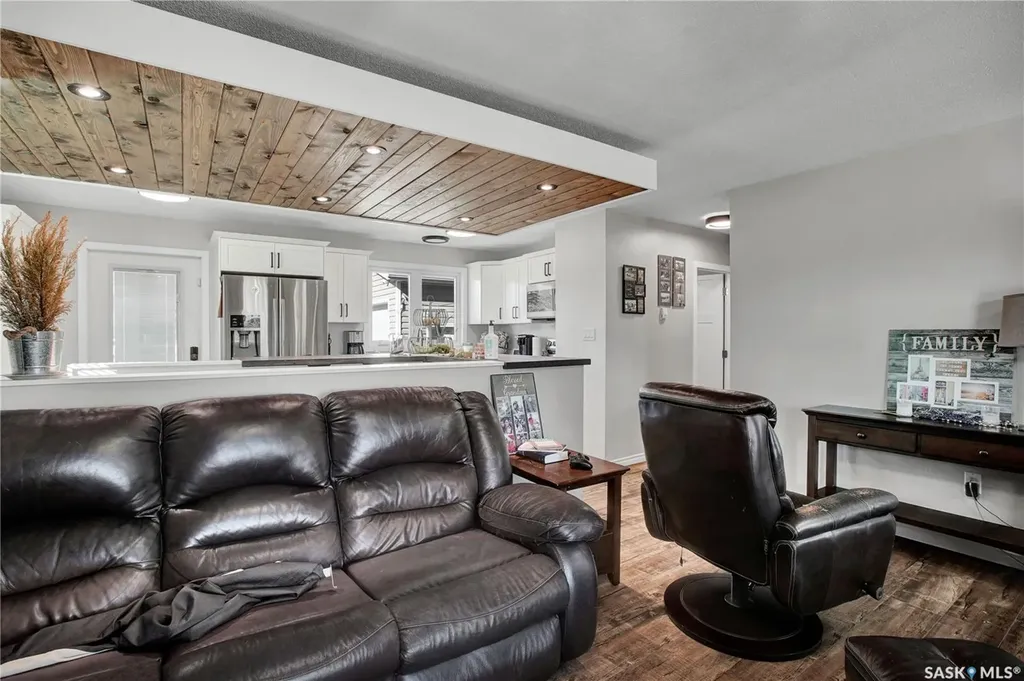 305 2nd Street Duck Lake SK S0K 1J0