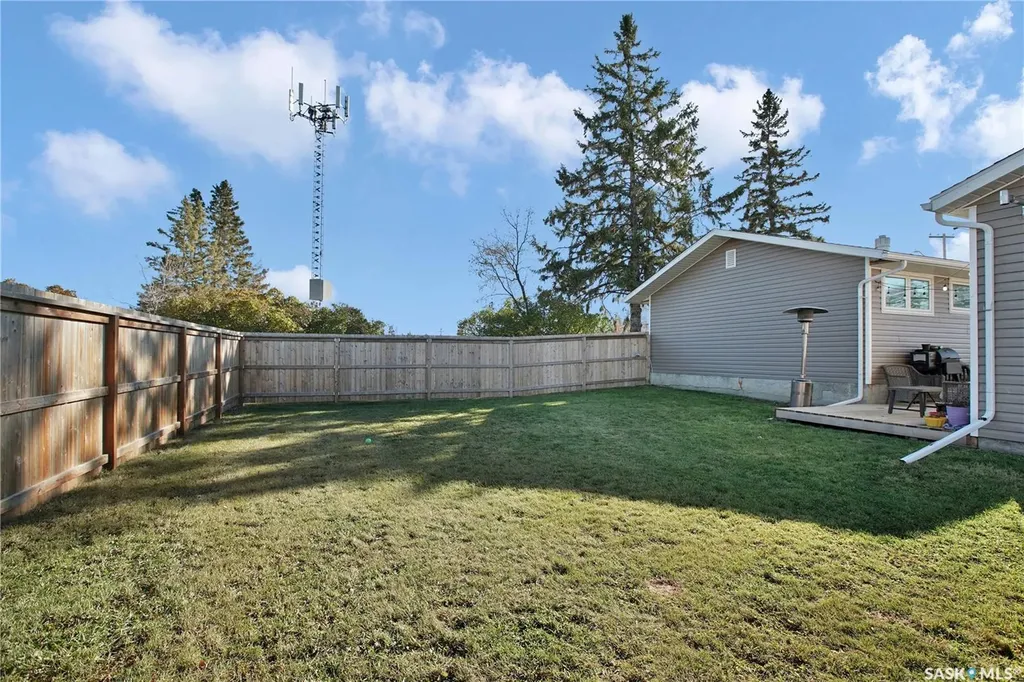 305 2nd Street Duck Lake SK S0K 1J0