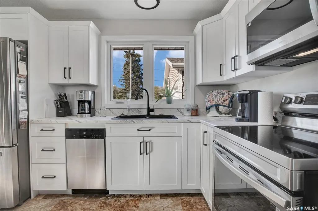 305 2nd Street Duck Lake SK S0K 1J0