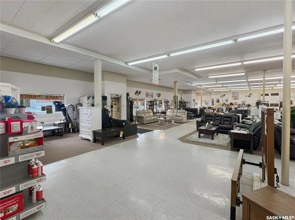 640 Main Street Humboldt SK S0K 2A0