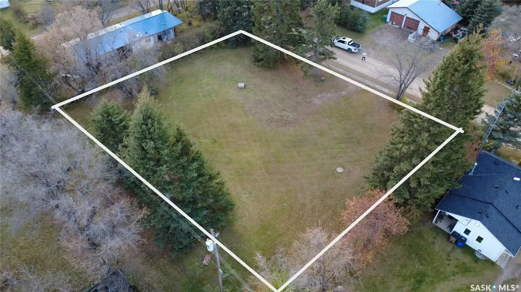 114 1st Avenue W Paddockwood SK S0J 1Z0