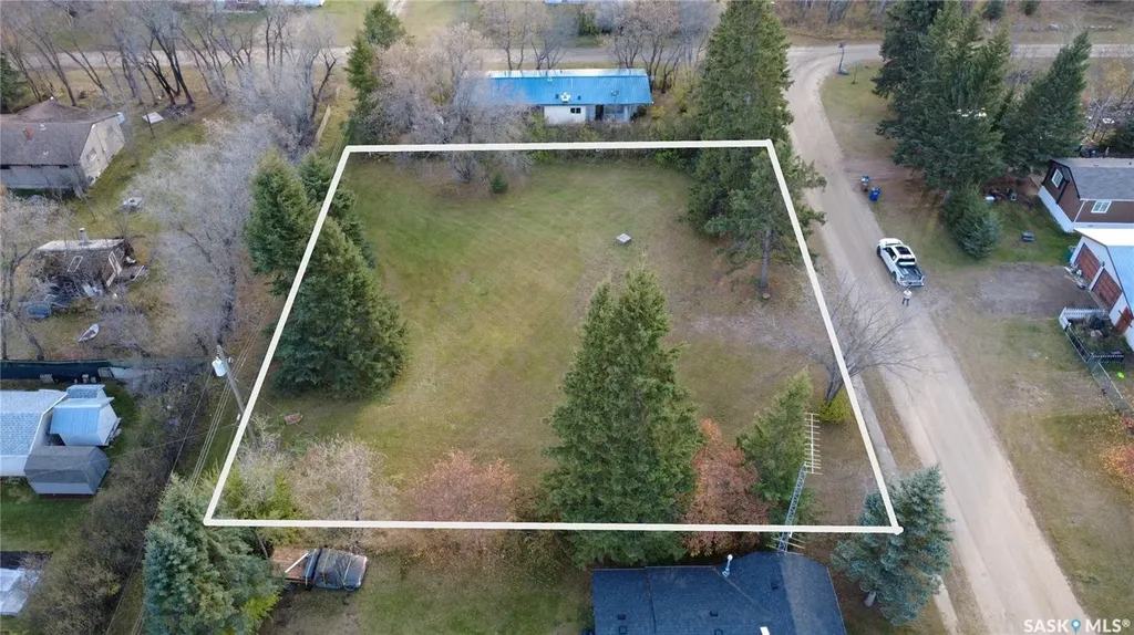 114 1st Avenue W Paddockwood SK S0J 1Z0