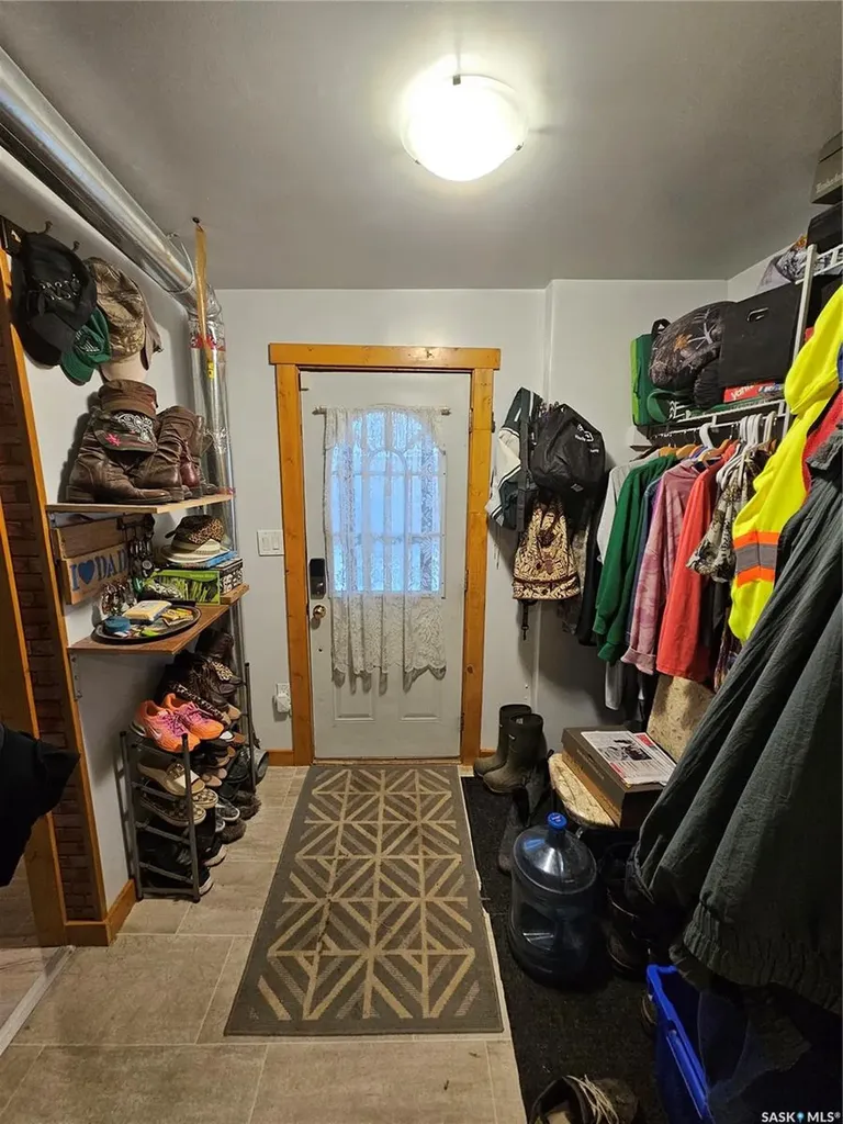 107 Carlyle Street Arcola SK S0C 0G0