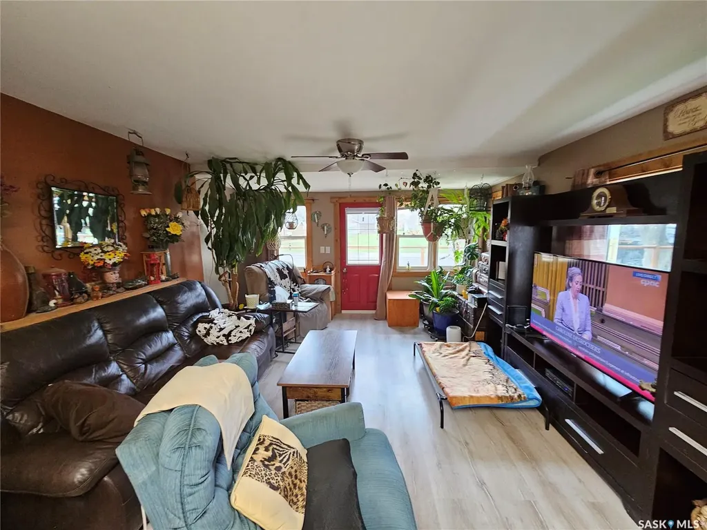 107 Carlyle Street Arcola SK S0C 0G0