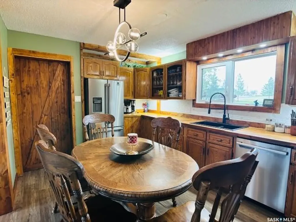 112 Fraser Avenue Oxbow SK S0C 2B0