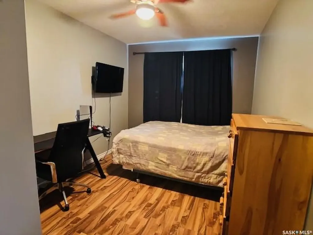 112 Fraser Avenue Oxbow SK S0C 2B0