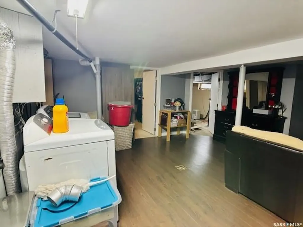 112 Fraser Avenue Oxbow SK S0C 2B0