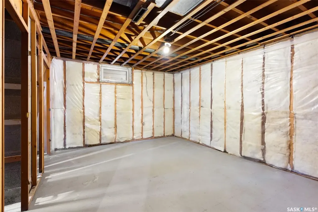 539 3rd Street NE Ituna SK S0A 1N0