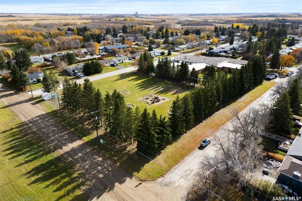 539 3rd Street NE Ituna SK S0A 1N0