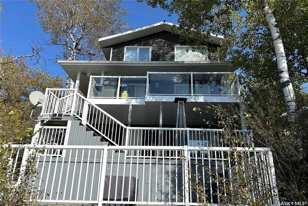 1 Lakeside E Pleasantdale Rm No. 398 SK S0E 1T0