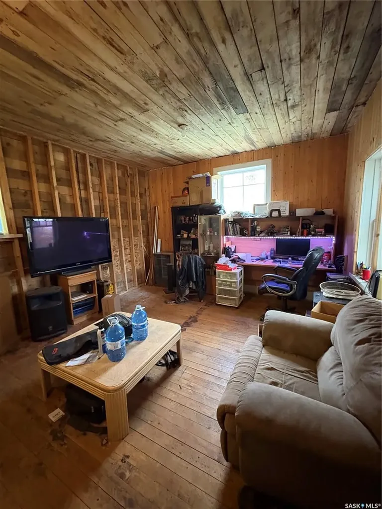 107 Main Street Hyas SK S0A 1K0