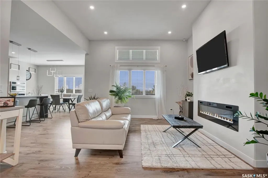 76 Grandview Trail Corman Park Rm No. 344 SK S7T 0W5