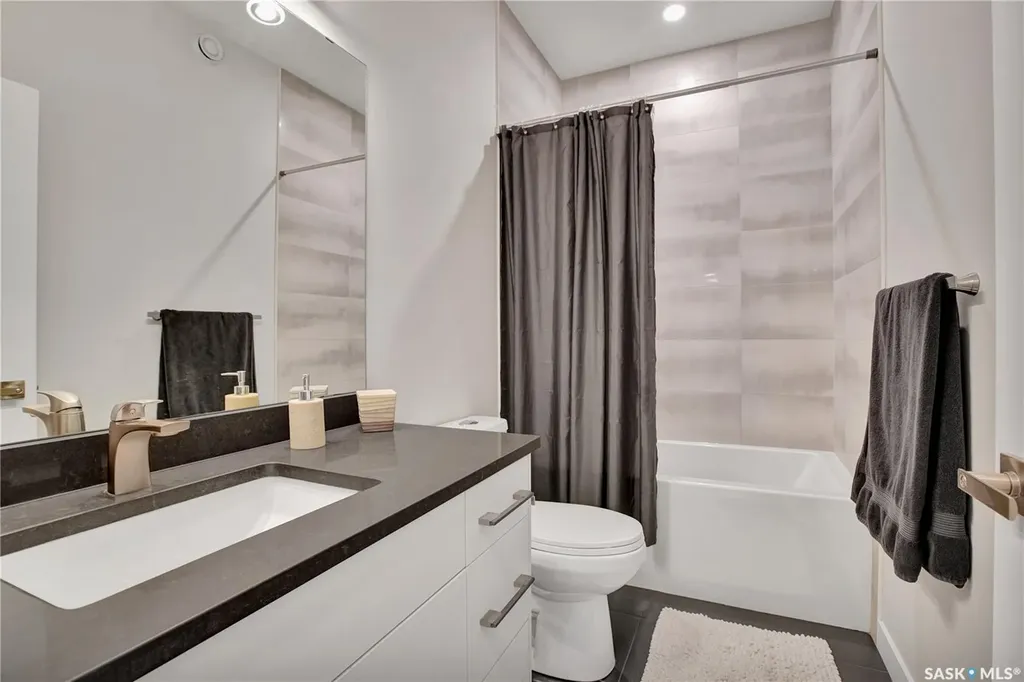 76 Grandview Trail Corman Park Rm No. 344 SK S7T 0W5