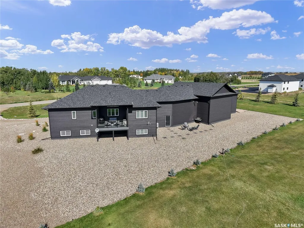 76 Grandview Trail Corman Park Rm No. 344 SK S7T 0W5