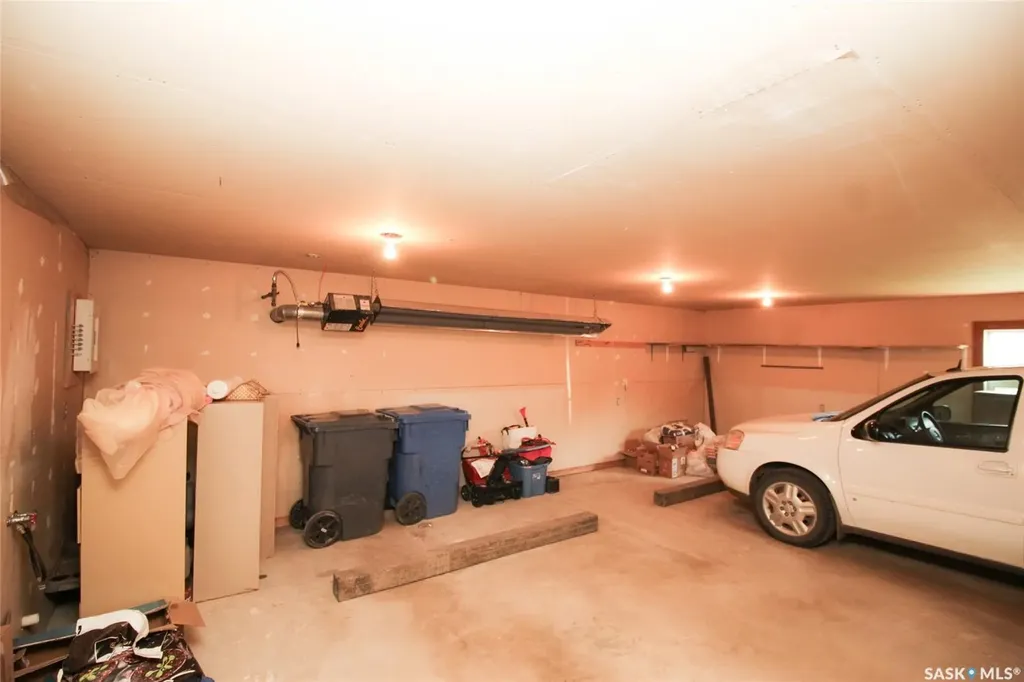 223 2nd Street W Climax SK S0N 0N0