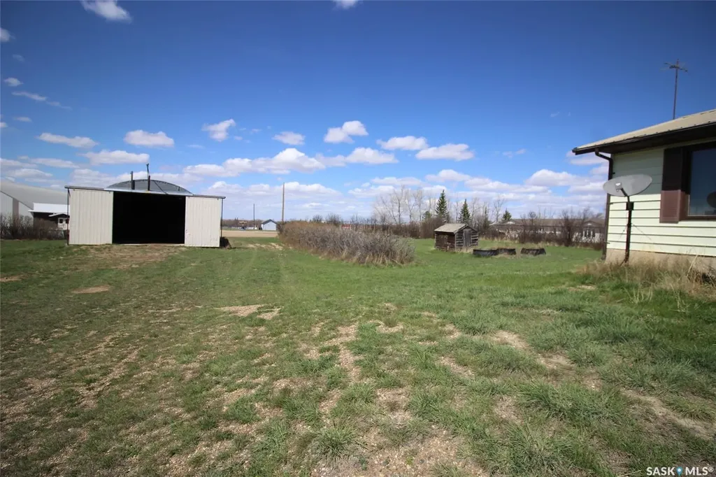 223 2nd Street W Climax SK S0N 0N0