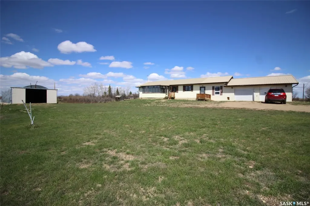 223 2nd Street W Climax SK S0N 0N0