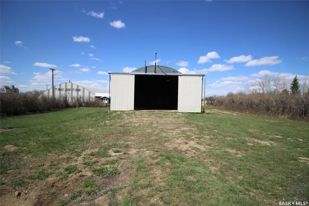 223 2nd Street W Climax SK S0N 0N0