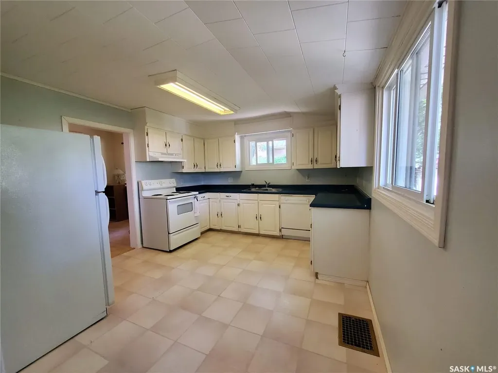 122 Wall Avenue Kamsack SK S0A 1S0