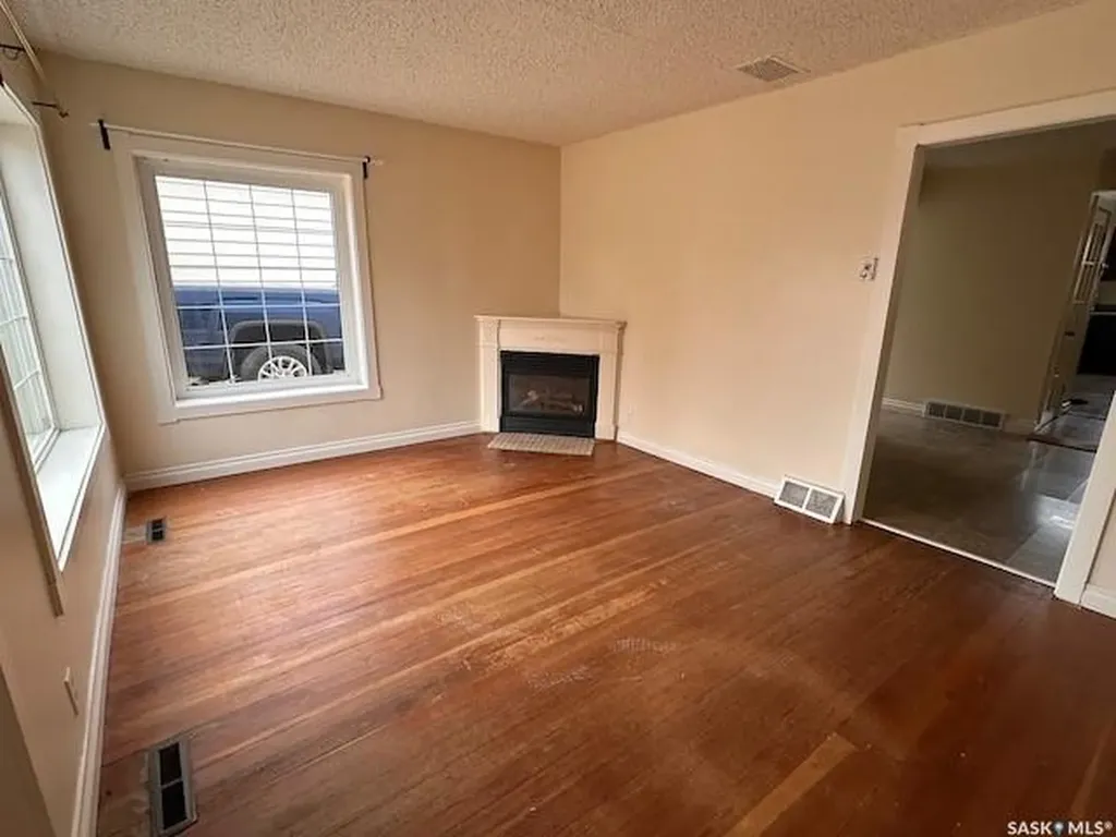 809 Herbert Avenue Herbert SK S0H 2A0