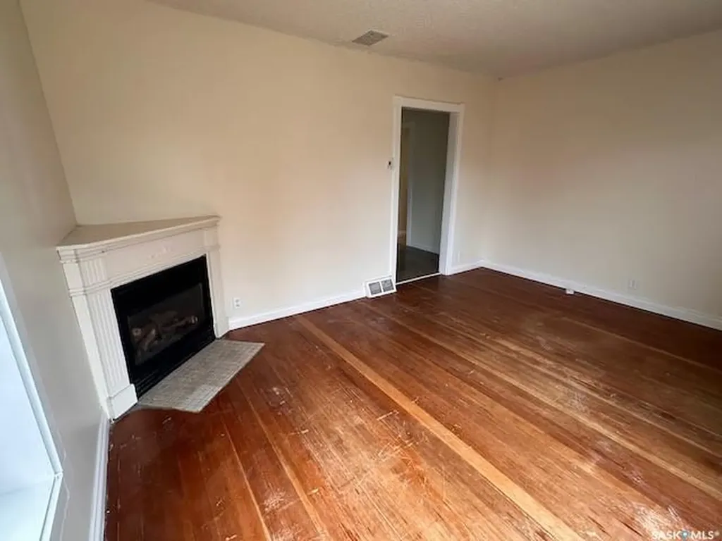 809 Herbert Avenue Herbert SK S0H 2A0